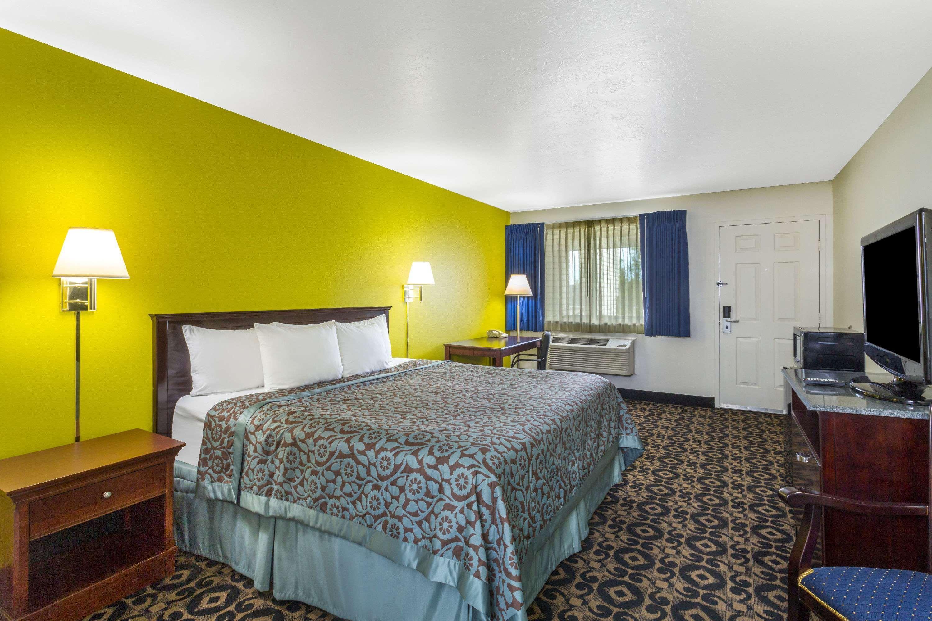 Days Inn By Wyndham Delta Extérieur photo