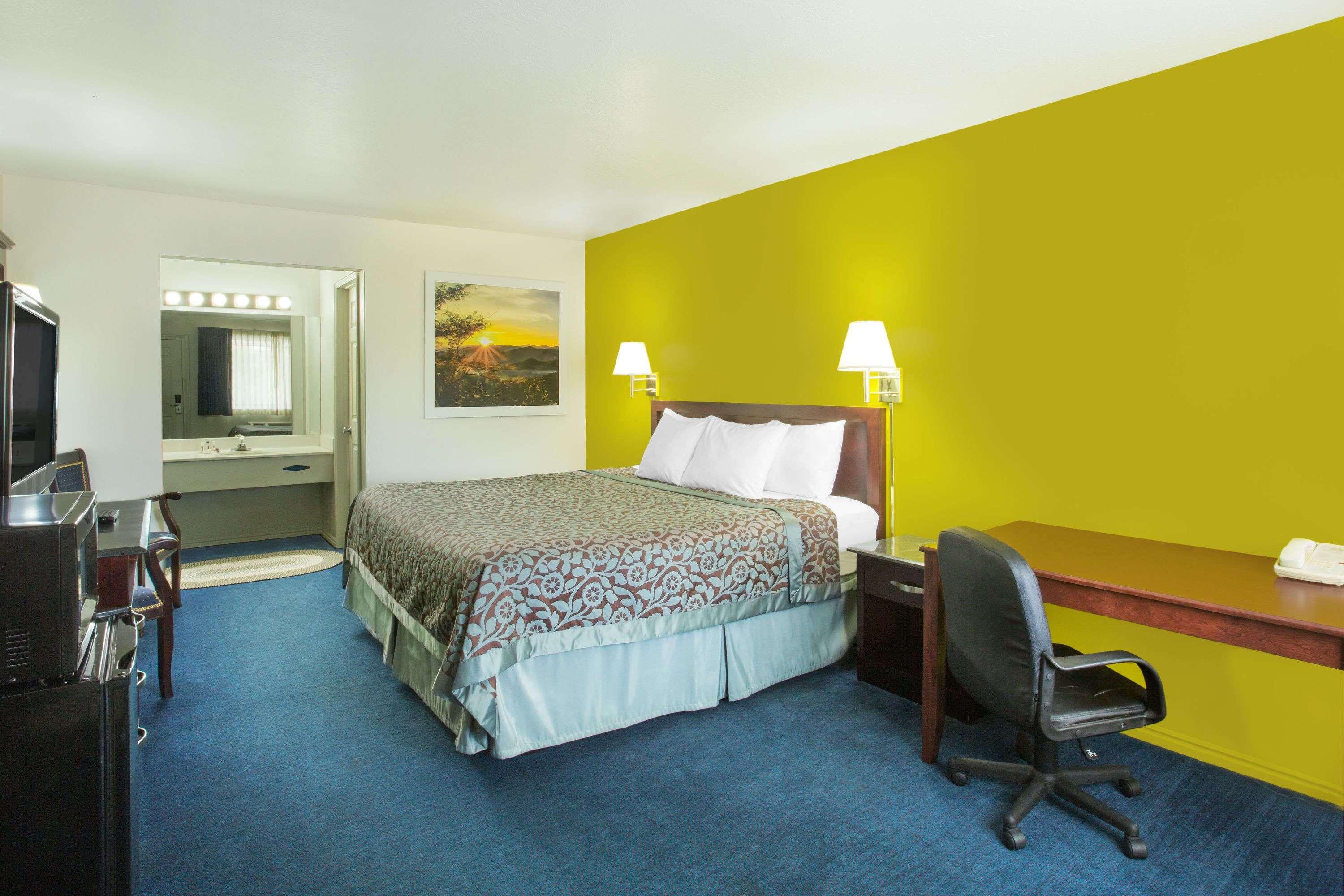 Days Inn By Wyndham Delta Extérieur photo