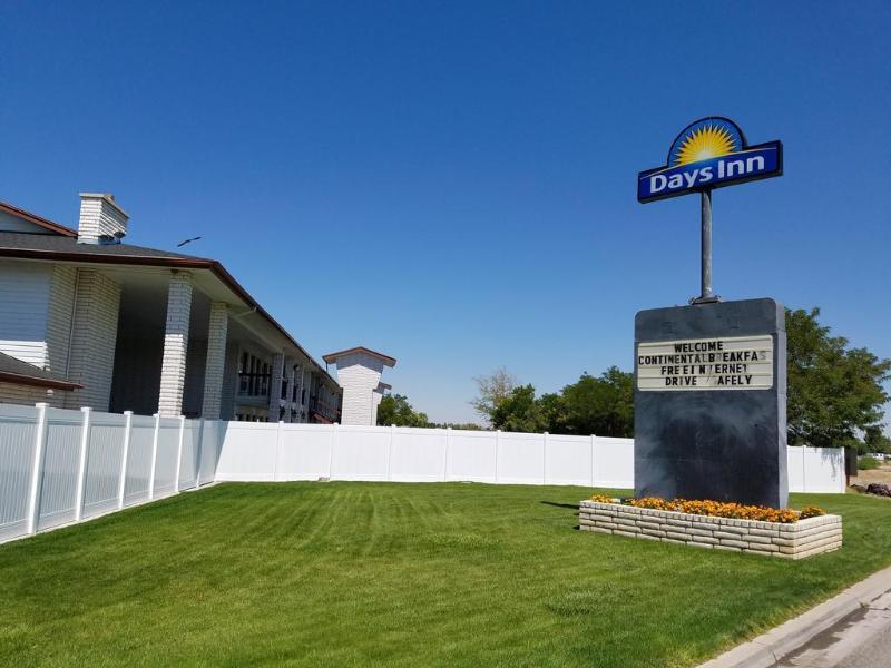 Days Inn By Wyndham Delta Extérieur photo